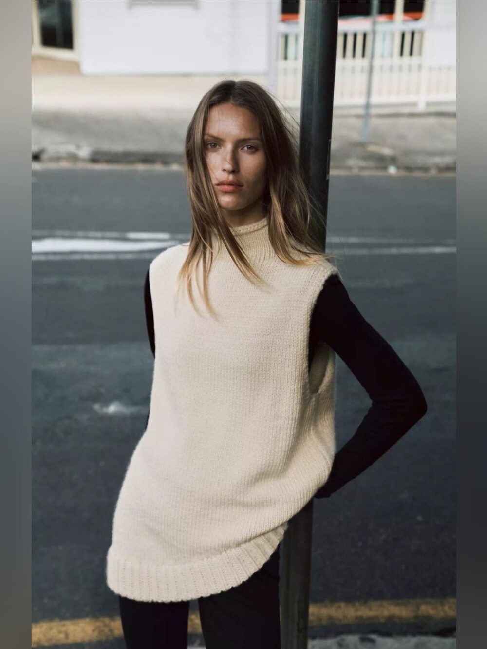 ZARA VANILLA ASYMMETRICAL KNIT VEST 💛💛💛